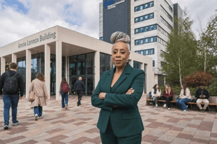 Dr Yvonne Thompson